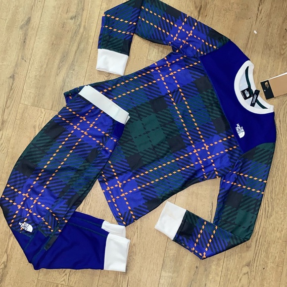 The North Face Thermal Waffle Set - Picture 2 of 7